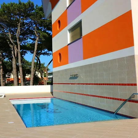 Silver Sail Apartment *